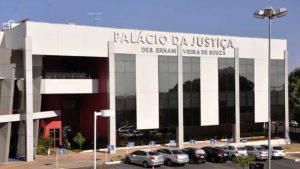 O Tribunal de Justiça de MT desconsiderou uma ordem do CNJ e realizou o depósito de um auxílio-alimentação de R$ 10 mil para funcionários.