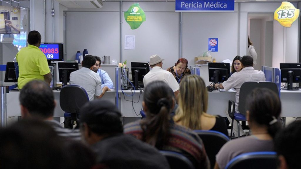 Aposentado com sequela de pólio pode ter dispensa da perícia de revisão