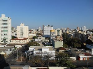 A cidade do Triângulo Mineiro que conecta o Brasil ao mundo