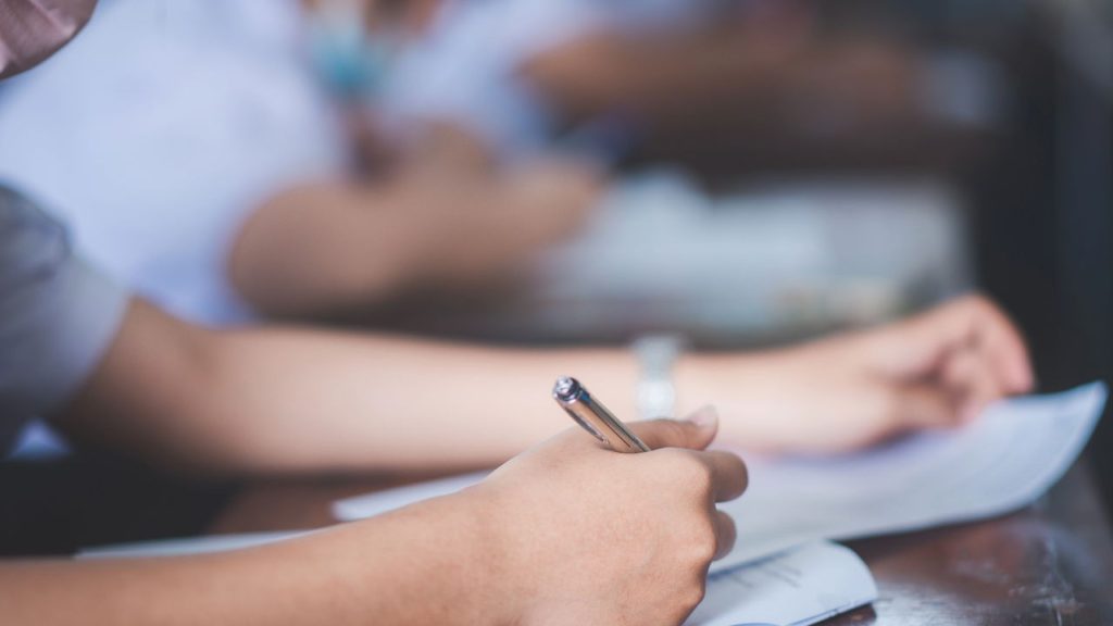 Boituva lança dois processos seletivos com salários de até R$ 8.282,17