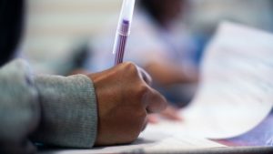 Concurso Botucatu abre vaga com salário de R$ 4,6 mil