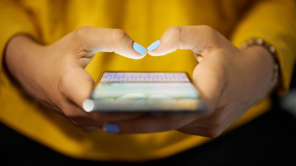 Mensagem suspeita sobre CNH suspensa circula no WhatsApp