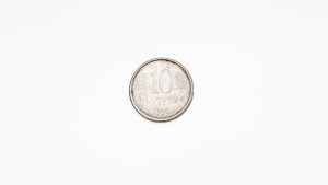 Moeda de 10 centavos vira motivo de festa para quem tem