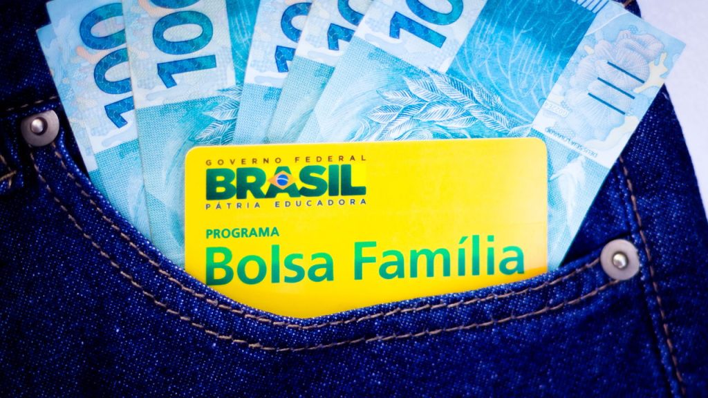 Pagamentos do Bolsa Família serão antecipados em alguns estados