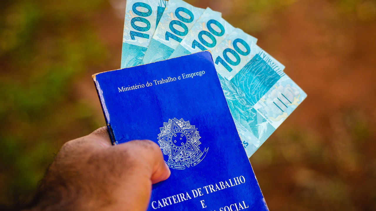 Salário mínimo já subiu para R$ 1.630? Entenda o que falta para definir o novo valor