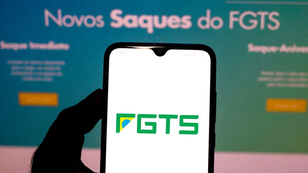 FGTS saque-aniversário pode te deixar sem saldo na demissão
