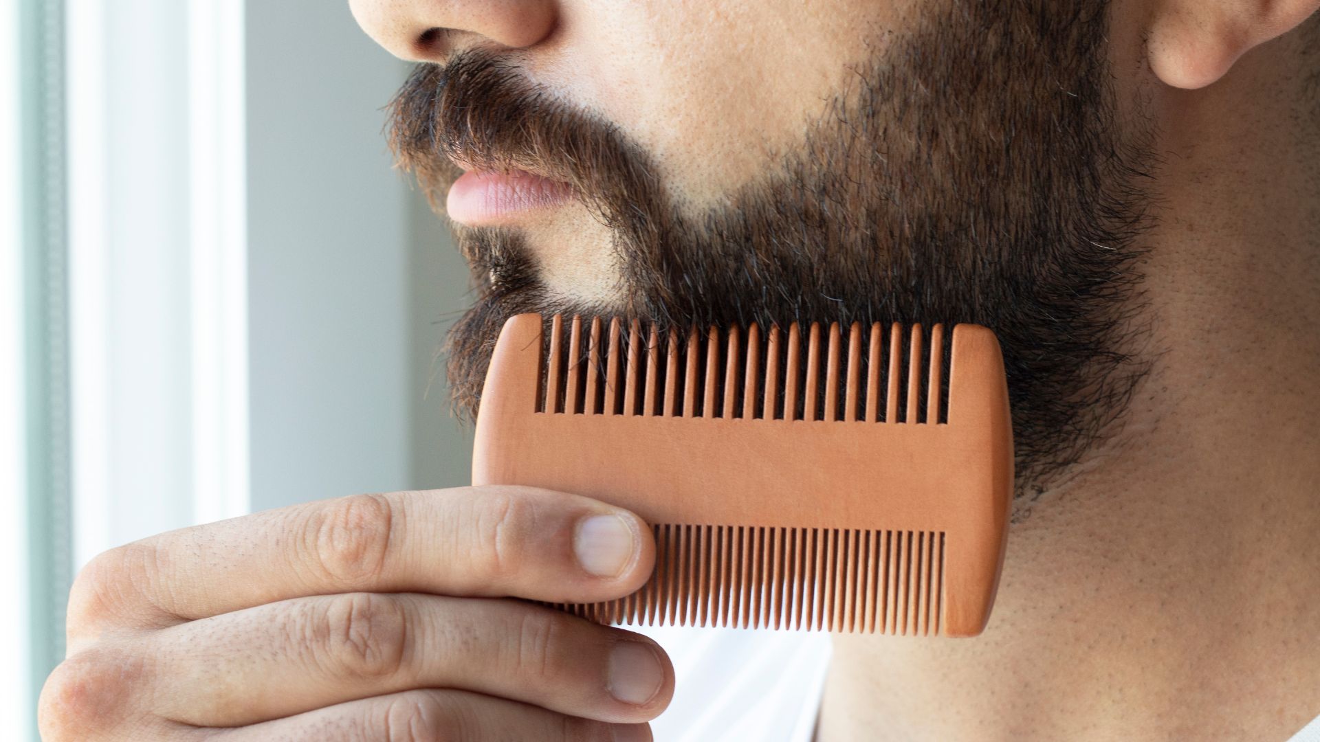 A barba é mais suja que um vaso sanitário? Veja o que a ciência descobriu