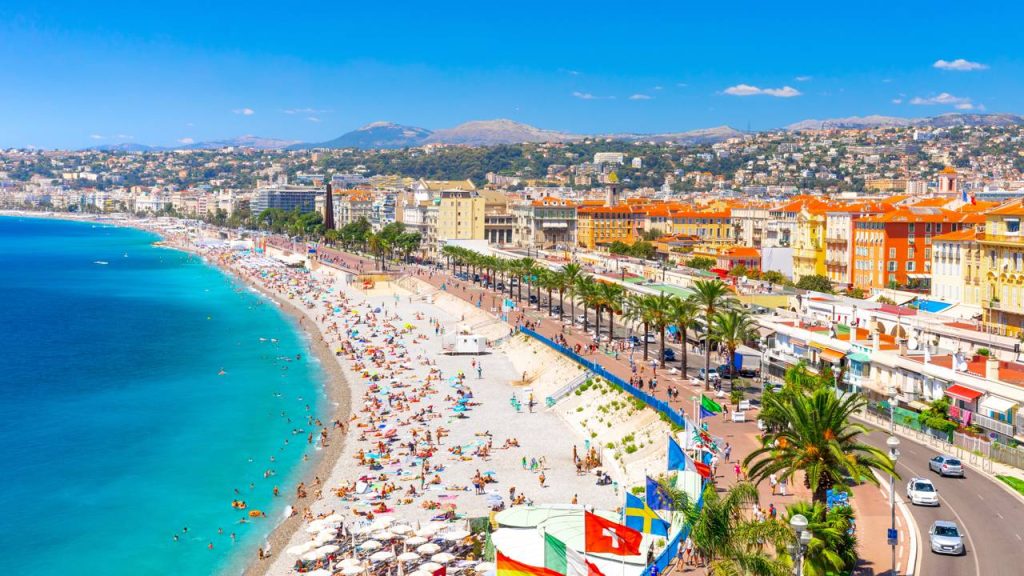 Cidade da Riviera Francesa alcança primeiro lugar em qualidade de vida graças a mobilidade e segurança