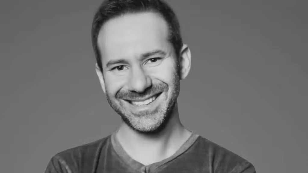 Leonid Radvinsky, dono do OnlyFans, falece aos 43 anos. Conheça a trajetória do bilionário que revolucionou o mercado digital.