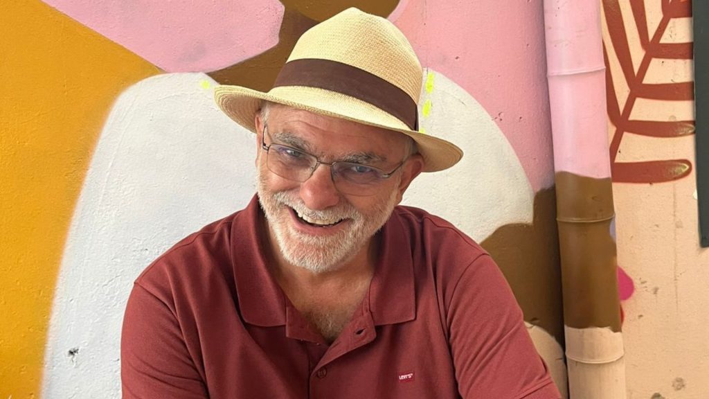 Perfil Poder recebe Célio Turino - Divulgação