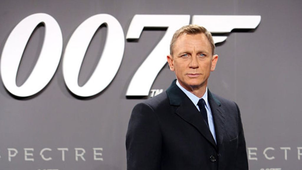 De 007 para a BYD Daniel Craig é o novo rosto dos carros de luxo da Denza