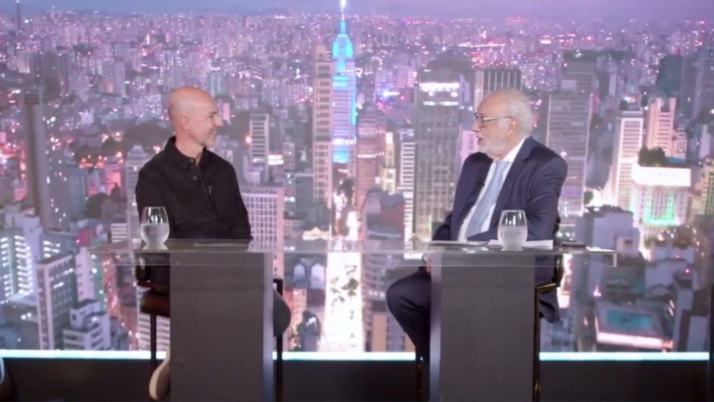 Bazinho Ferraz analisa o futuro do marketing de experiência e do social commerce em entrevista exclusiva. Confira sua visão estratégica.