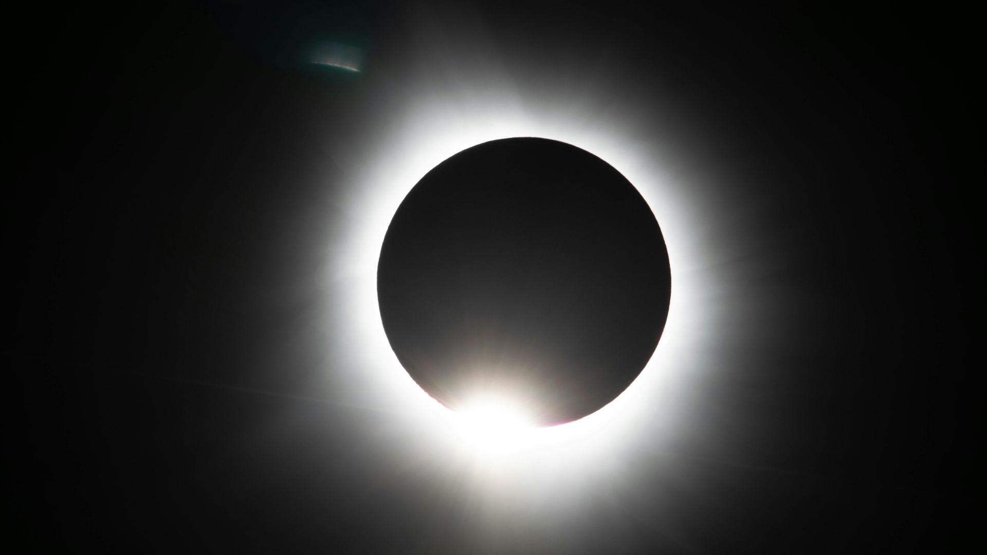 Eclipse lunar em Peixes: horário, visibilidade e significado espiritual - QTU Questões do Universo