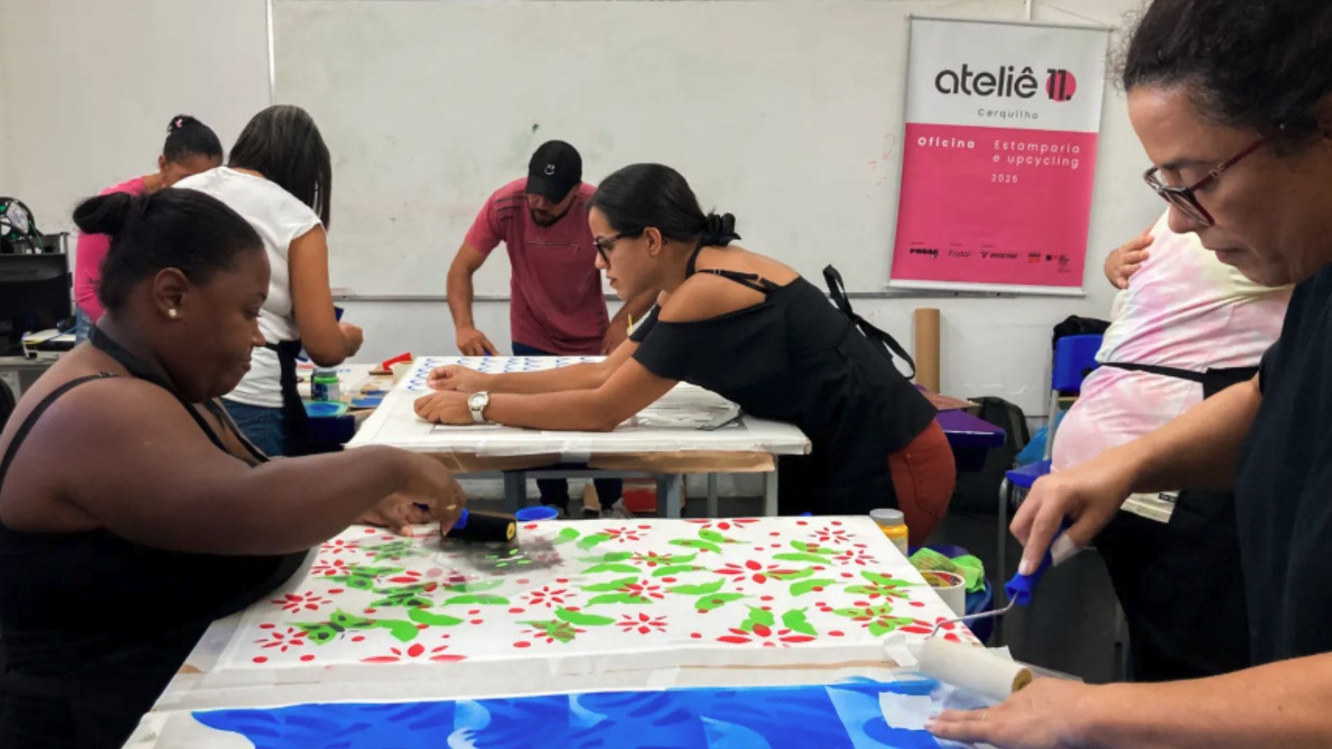 Oficina gratuita em São Paulo ensina estamparia e empreendedorismo a mulheres - QTU Questões do Universo