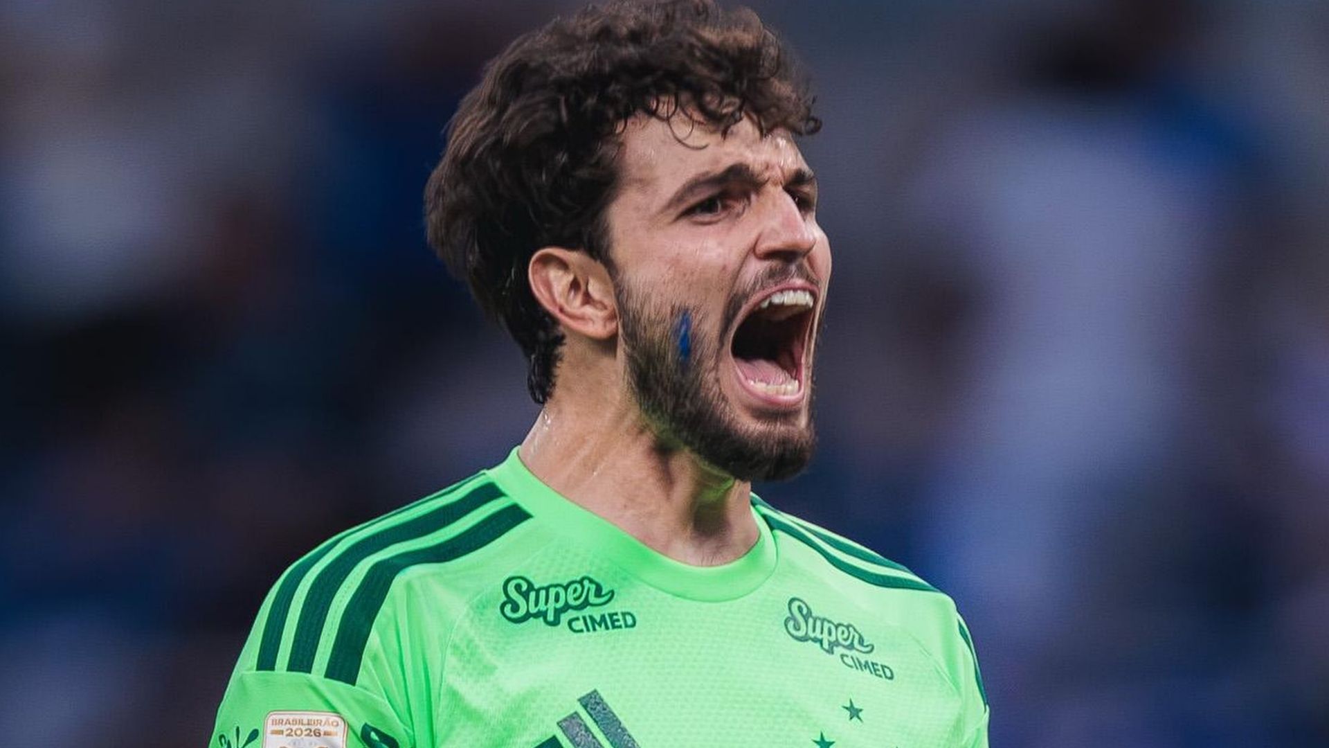 Otávio é eleito goleiro do mês no Brasileirão e torcedores reagem: ‘Único que salva’