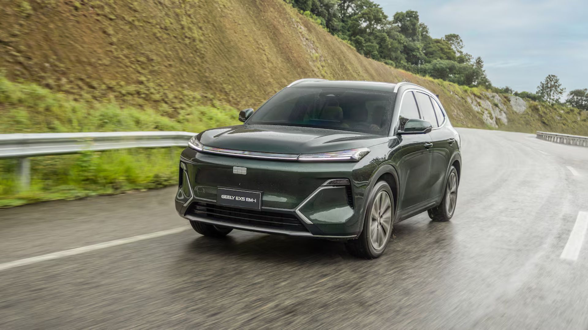 Renault Geely injeta mais R$ 2 bilhões no Brasil e prepara novo SUV Cupê híbrido