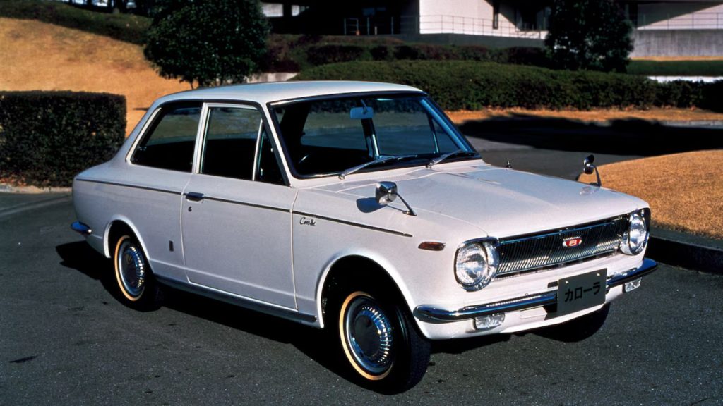 60 anos do Toyota Corolla trajetória do carro mais vendido do mundo