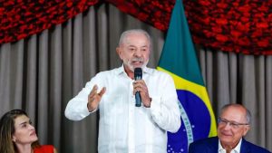 Lula envia ao Congresso projeto que prevê perdão de dívidas para MEIs; veja quem será beneficiado