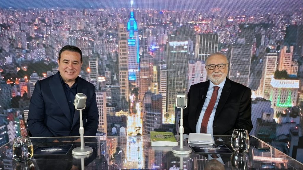 Neste episódio do programa Perfil Poder, José Roberto Maluf recebe Sandro Augusto, criador do movimento ''Brasil que Dá Certo''.