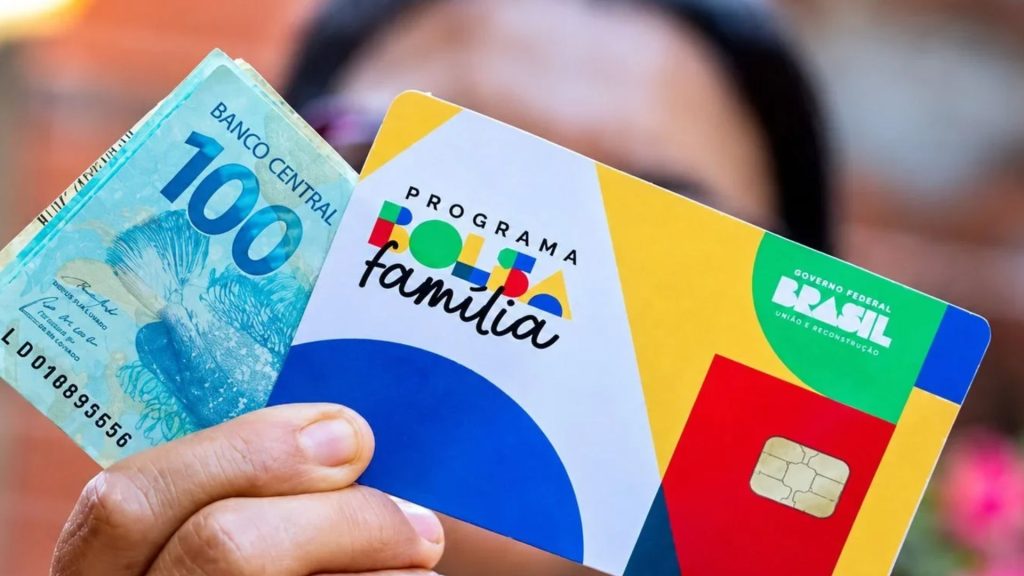 Aumentou a renda? Veja como não perder o Bolsa Família com a Regra de Proteção - Agência Brasil