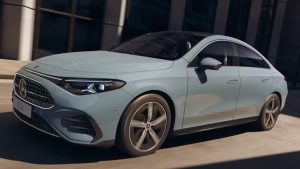 Novo Mercedes-Benz CLA chega em pré-venda por R$ 364.900 com foco em eletrificação no lançamento