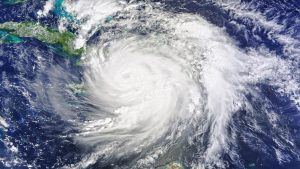‘Ciclone monstro’ cancela 300 voos e coloca Taiwan e Japão em alerta