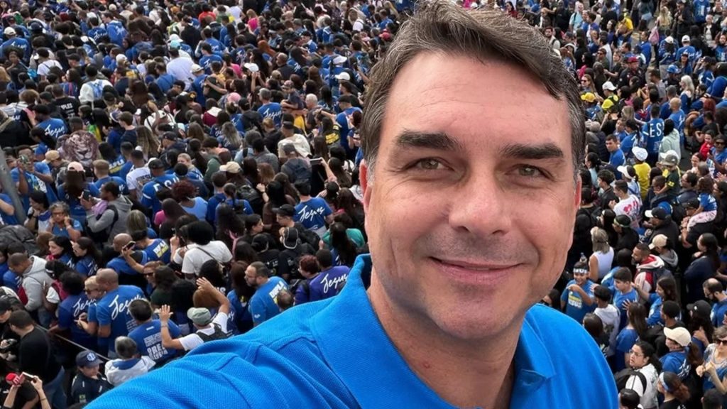 Flávio-Bolsonaro