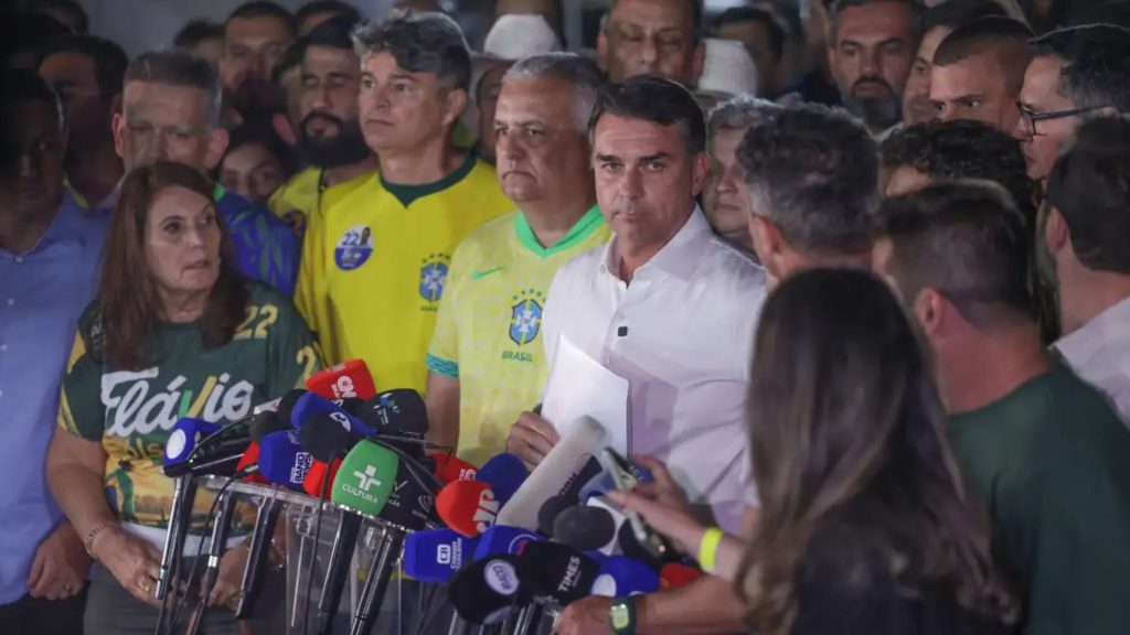 Flávio