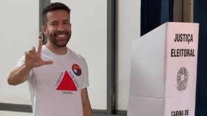 André Janones é internado em SP após debate; saiba seu estado de saúde