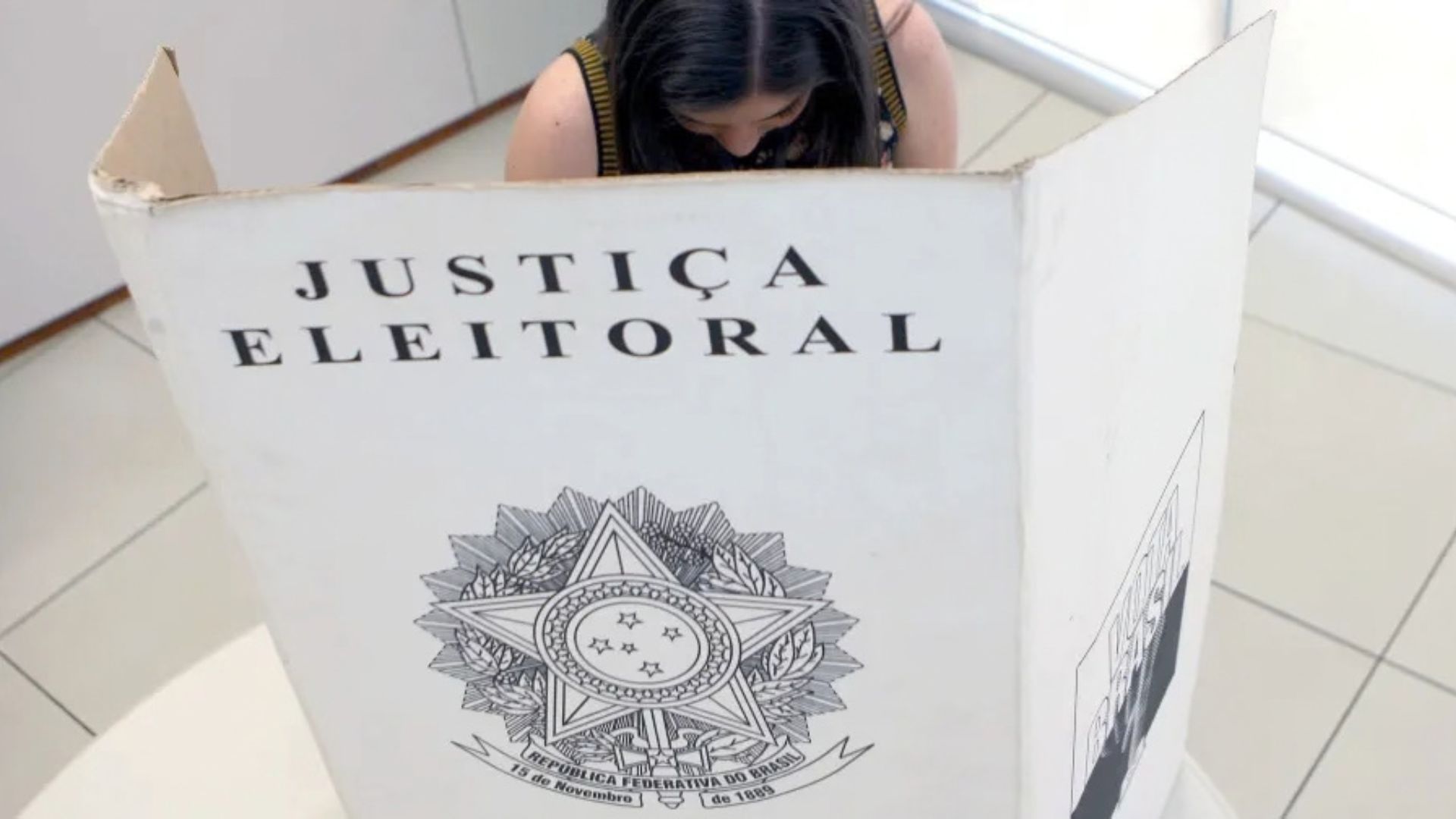 Entenda o cálculo das vagas de deputados e a sequência dos votos nas Eleições de 2026