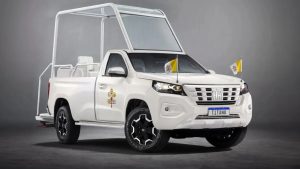 Fiat Titano do Papa Leão XIV: picape vira papamóvel para visita ao Uruguai