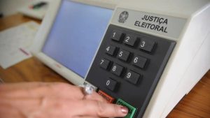 TSE altera locais de votação de milhares de eleitores; veja como consultar